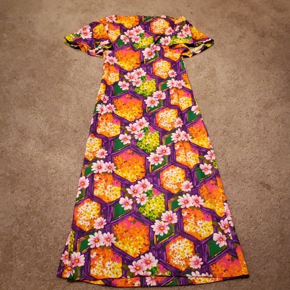 Vintage Dresses & Skirts - Vtg Hawaiian Florals Maxi Hostess Dress